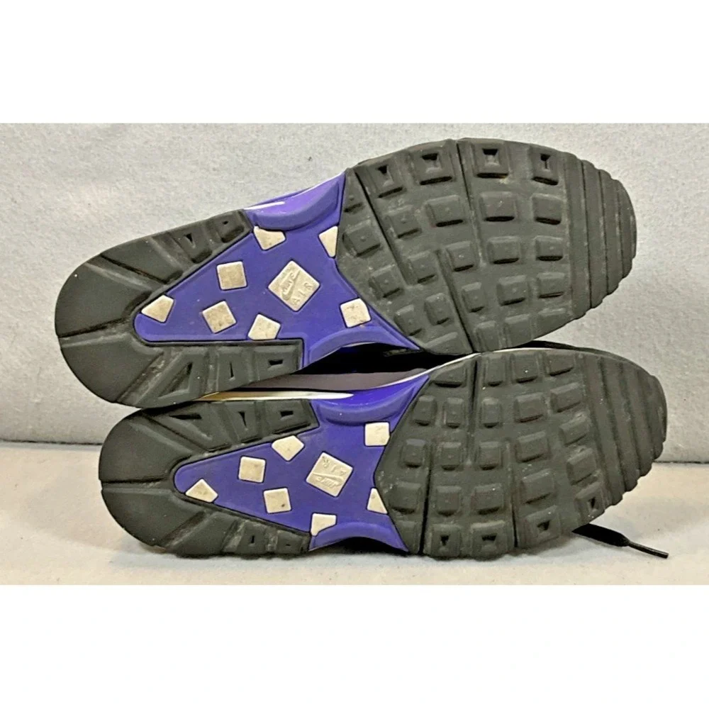 2015 Nike Air Max BW Ultra Black Purple White Shoes Mens Size 10.5 819522-051